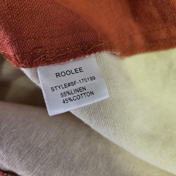 Elegant Red and Cream Dress - Picture 9 of 10